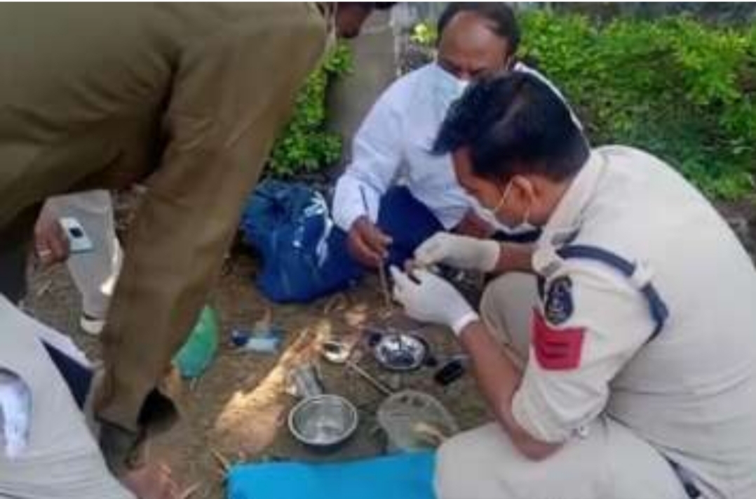 साड़ी में बंधी मिली दिल्ली की युवती की लाश