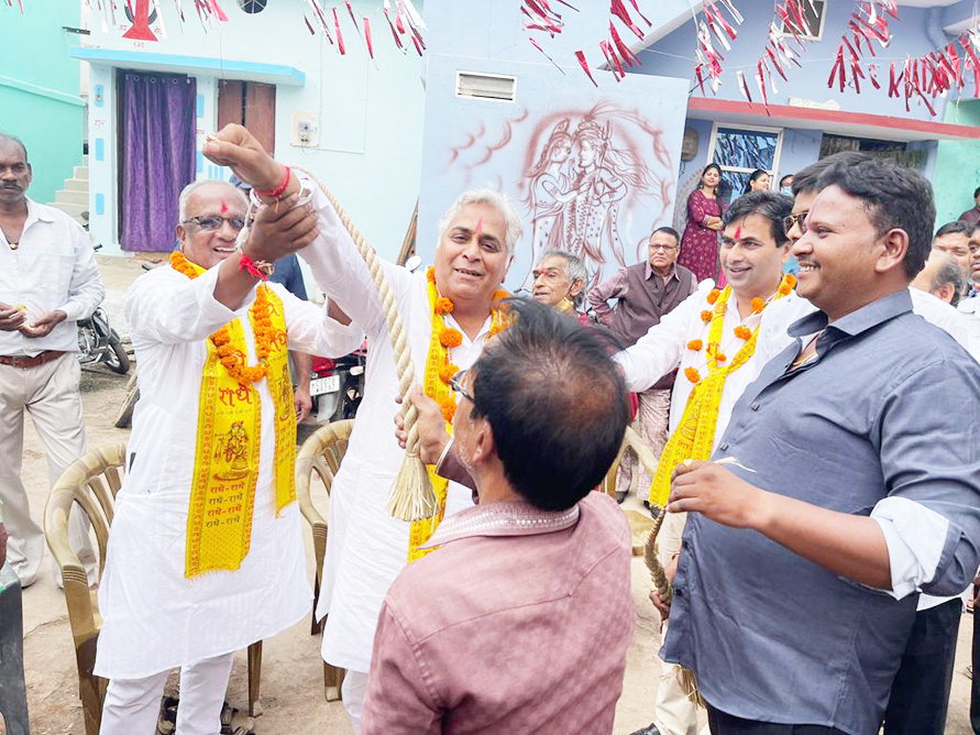 वोरा-बाकलीवाल ने सोटा प्रहार सहने की परंपरा निभाई