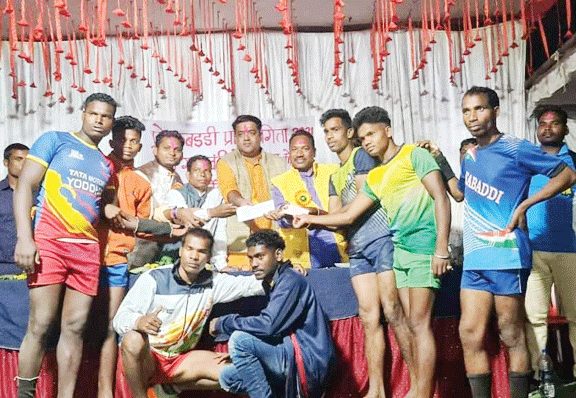 कबड्डी में जिर्रापारा ने मारी बाजी