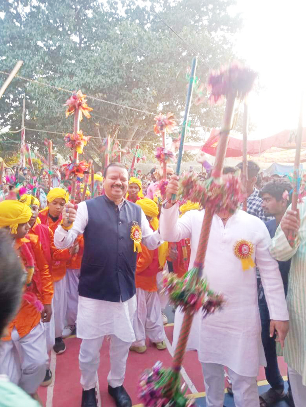 मातर उत्सव में शामिल हुए संसदीय सचिव विनोद मातर उत्सव में शामिल हुए संसदीय सचिव विनोद