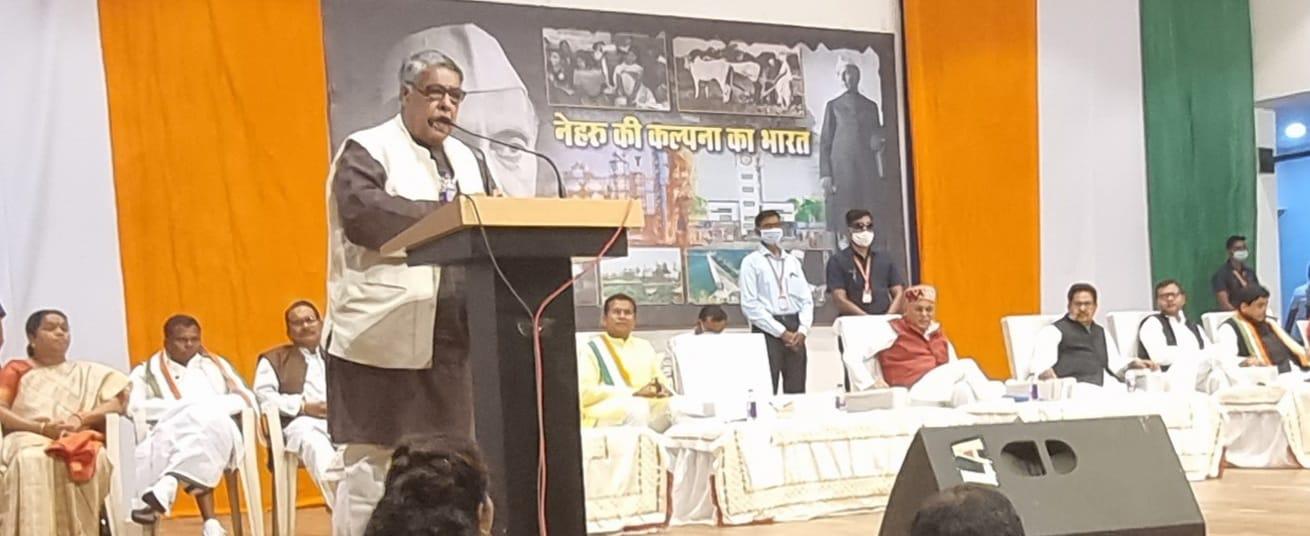 सिंहदेव ने विश्वविद्यालयों में एनएसएस के जरिए रक्तदान शिविर करने कहा