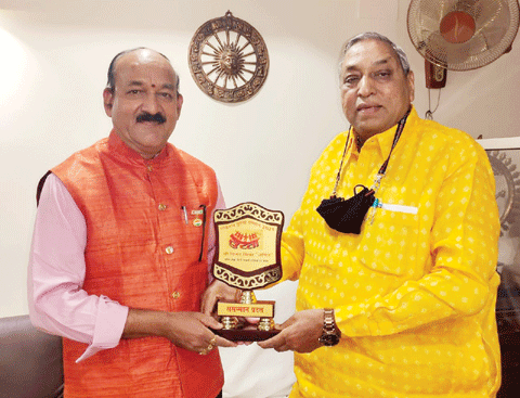   विजय मिश्रा लोकरत्न सम्मान से अलंकृत