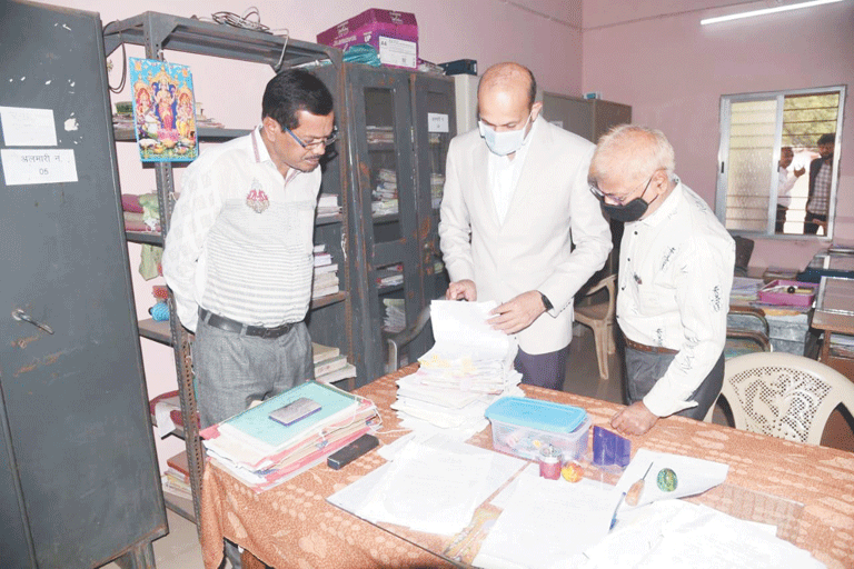 जल्द पूरा होगा कैनाल रोड का काम, कलेक्टर ने किया निरीक्षण