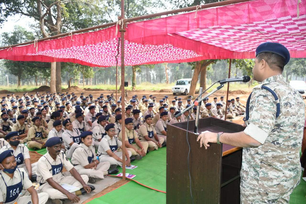 पदोन्नत प्रधान आरक्षकों के लिए प्री प्रमोशन कोर्स शुरू पदोन्नत प्रधान आरक्षकों के लिए प्री प्रमोशन कोर्स शुरू