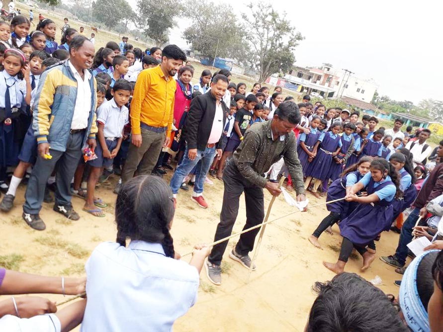 बाल दिवस पर विभिन्न कार्यक्रम