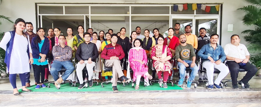 बच्चों ने दी राष्ट्रीय उपलब्धि सर्वेक्षण परीक्षा बच्चों ने दी राष्ट्रीय उपलब्धि सर्वेक्षण परीक्षा