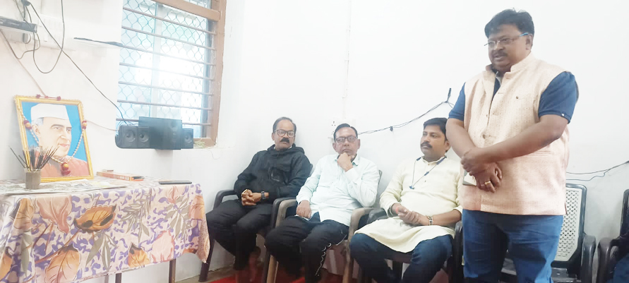 संसदीय सचिव मिंज की मौजूदगी में मना बाल दिवस