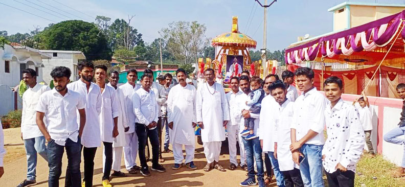 चिल्फी घाटी में कार्तिक पूर्णिमा की धूम शोभायात्रा-चौका आरती में सैकड़ों शामिल
