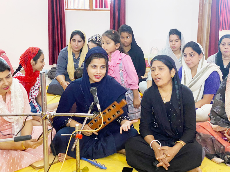 गुरुनानक जयंती पर गूंजते रहे शबद कीर्तन