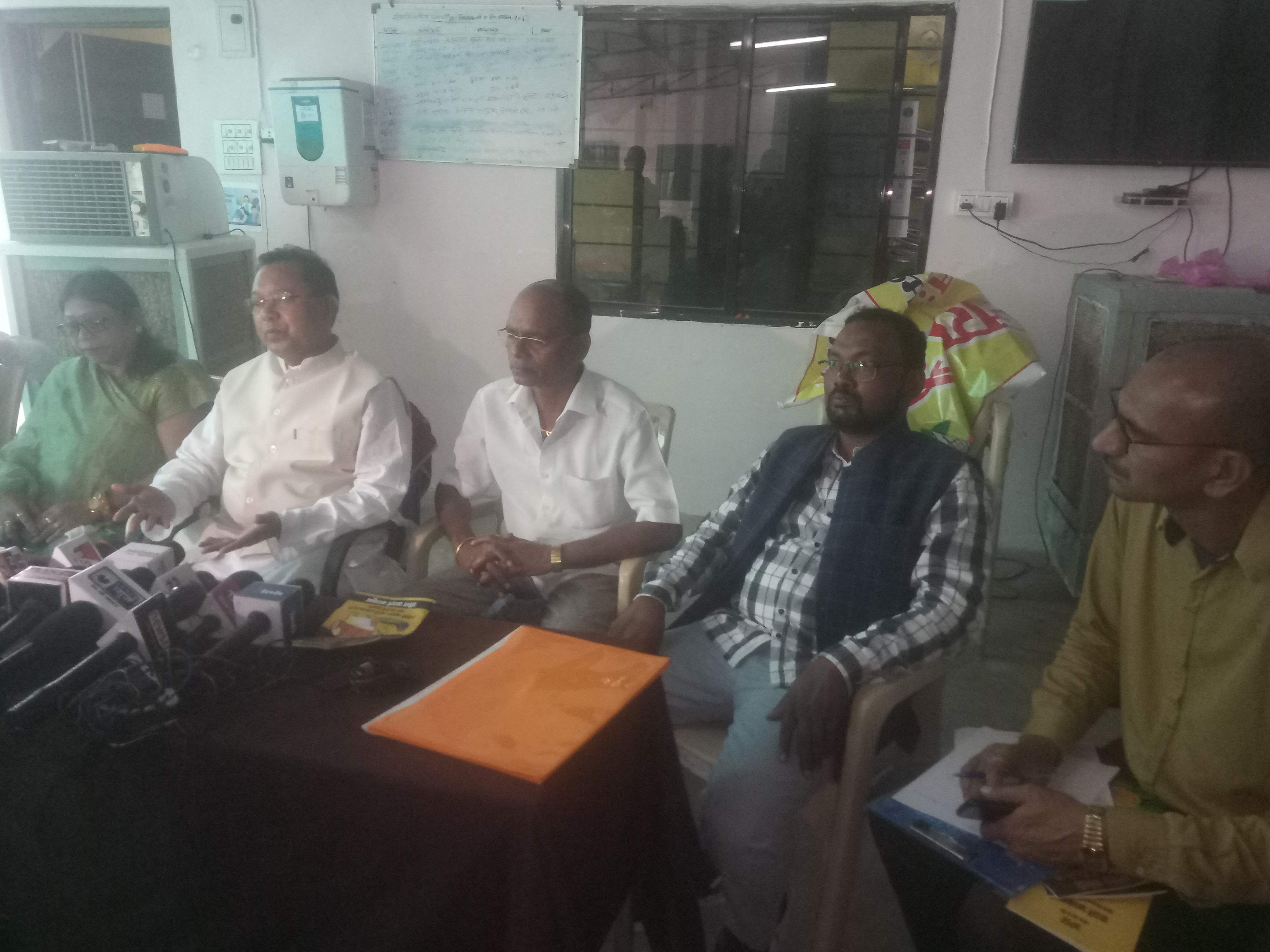 अन्याय के विरोध में शांतिपूर्ण जनआंदोलन होता है सफल- शिशुपाल अन्याय के विरोध में शांतिपूर्ण जनआंदोलन होता है सफल- शिशुपाल