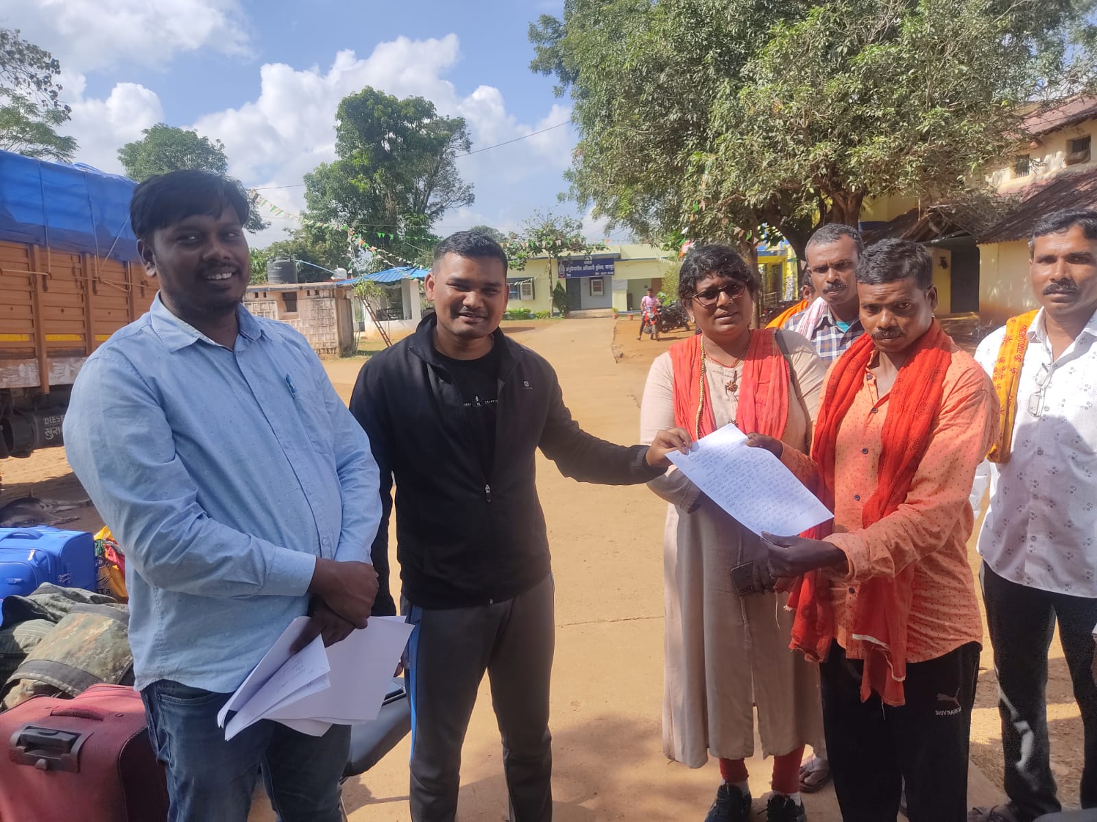 सर्पदंश मुआवजा रिपोर्ट तैयार करने थानेदार और चिकित्सक पर रिश्वत का आरोप सर्पदंश मुआवजा रिपोर्ट तैयार करने थानेदार और चिकित्सक पर रिश्वत का आरोप