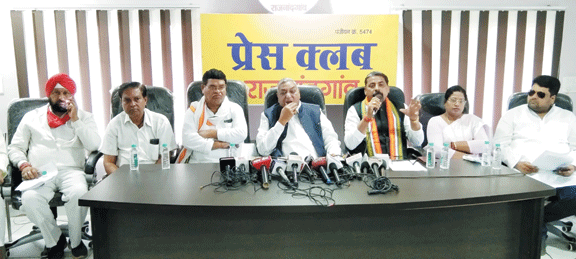 मोदी सरकार देश पर लाद रही प्रायोजित संकट-शर्मा मोदी सरकार देश पर लाद रही प्रायोजित संकट-शर्मा