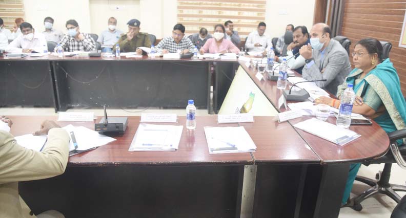 जेडी स्कूल बनेगा स्वामी आत्मानंद हिंदी माध्यम स्कूल, रिनोवेशन के लिए डीएमएफ से मिलेगी राशि