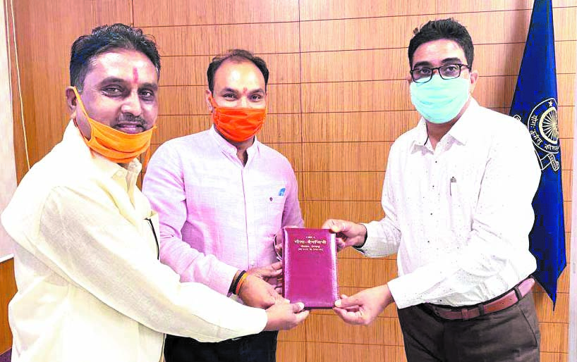 10 का सिक्का न लेने वालों पर हो कड़ी कार्रवाई