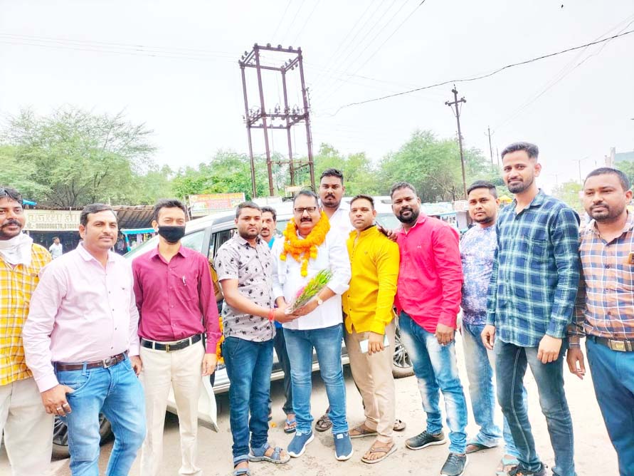 स्वच्छता पुरस्कार लेकर पहुंचे पालिकाध्यक्ष का स्वागत