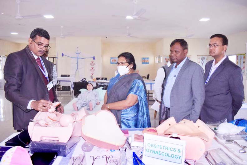 सेवा और दायित्व के लिए डॉक्टर हमेशा रहें तत्पर-कमिश्नर