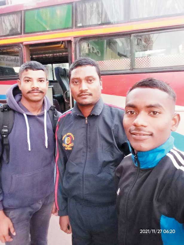 महासमुंद के 3 कैडेट्स शिवाजी ट्रैकिंग कैंप कोल्हापुर के लिए रवाना