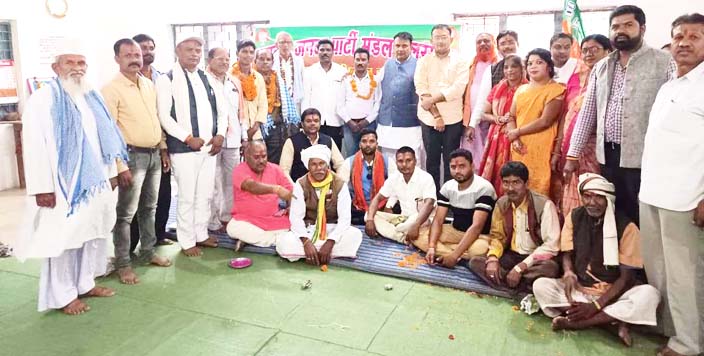 बेलरगांव मंडल में 4 का भाजपा प्रवेश बेलरगांव मंडल में 4 का भाजपा प्रवेश