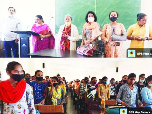 संविधान की प्रस्तावना का पाठन