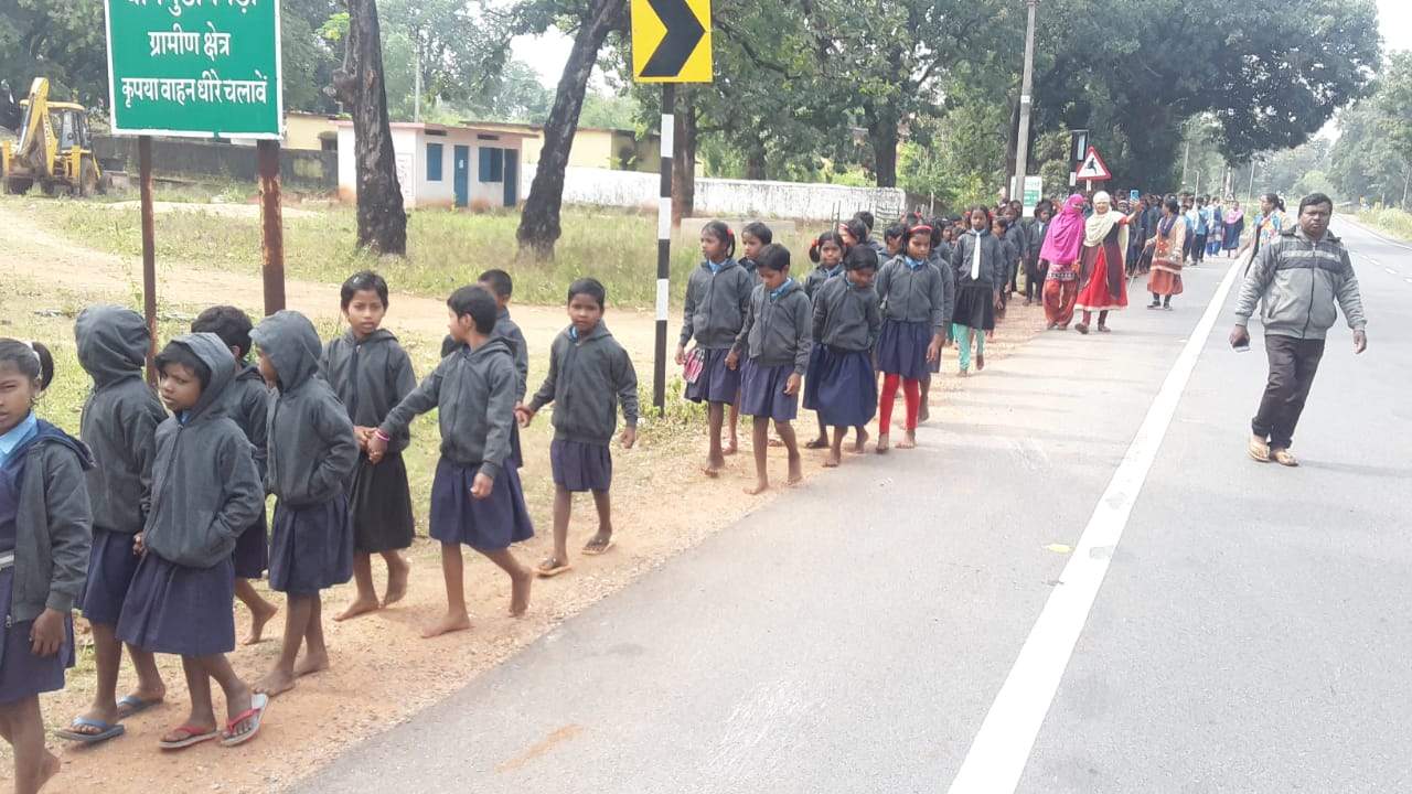 कोरोना टीकाकरण जागरूकता रैली निकाली, सीख मित्र प्रशिक्षण कोरोना टीकाकरण जागरूकता रैली निकाली, सीख मित्र प्रशिक्षण