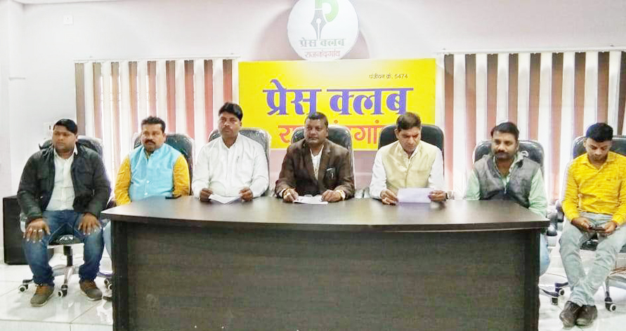 अम्बेडकर के 6 दिसंबर परिनिर्वाण दिवस पर भाजपा का पूरे राज्य में श्रद्धांजलि कार्यक्रम अम्बेडकर के 6 दिसंबर परिनिर्वाण दिवस पर भाजपा का पूरे राज्य में श्रद्धांजलि कार्यक्रम