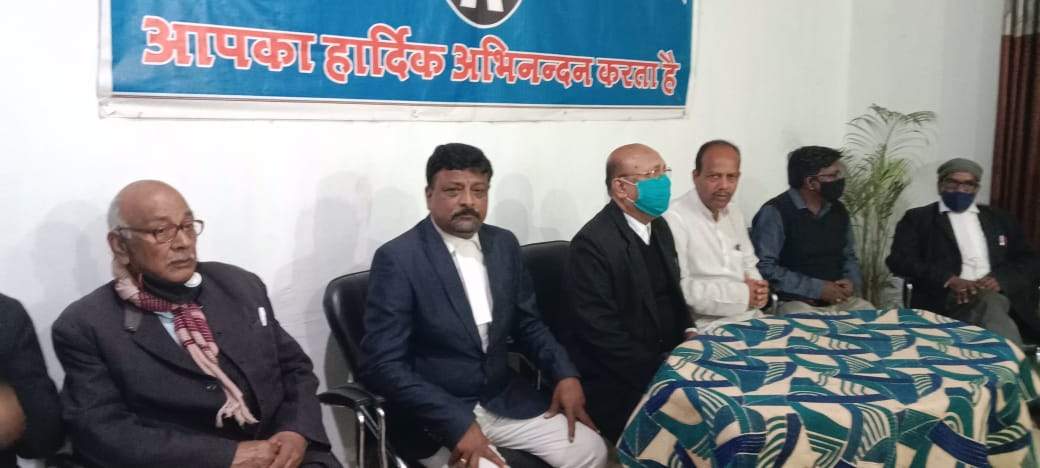 अधिवक्ता संघ ने हर्षोल्लास के साथ मनाया डॉ. राजेन्द्र प्रसाद का जन्मदिन