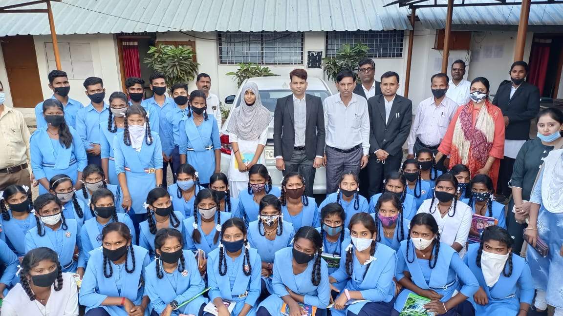 विद्यार्थियों ने न्यायालय का भ्रमण कर जाना न्याय प्रणाली का कार्य क्षेत्र