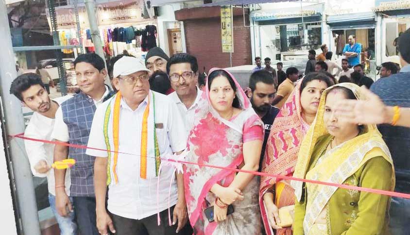 विधायक ने किया कांग्रेस प्रत्याशी के कार्यालय का उद्घाटन