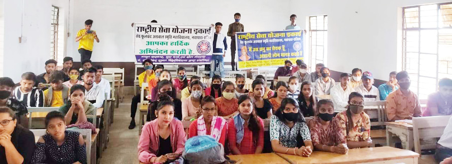 ओमिक्रॉन के खतरे की सतर्कता के लिए परिचर्चा आयोजित ओमिक्रॉन के खतरे की सतर्कता के लिए परिचर्चा आयोजित
