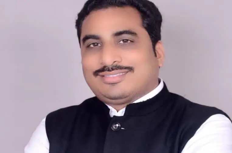 हेमेंद्र गोस्वामी ने संभाला मुंगेली नगर पालिका अध्यक्ष का प्रभार