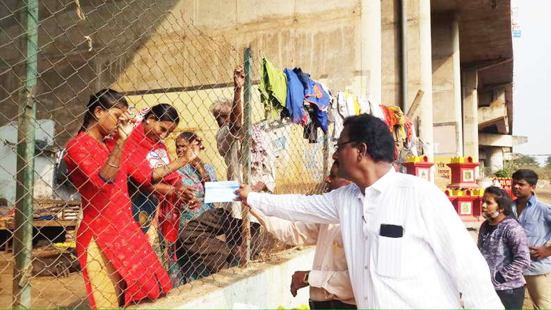 गंदगी फैलाने व सडक़ पर कारोबार करने वालों पर जुर्माना गंदगी फैलाने व सडक़ पर कारोबार करने वालों पर जुर्माना