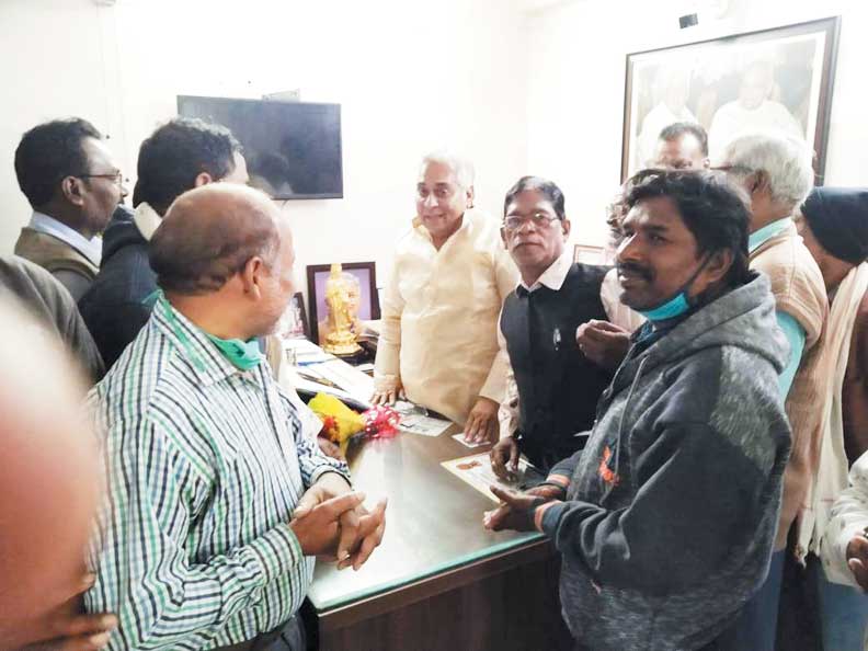 पुलगांव ब्रिज का नामकरण गुहा निषाद राज सेतु करने की मांग पुलगांव ब्रिज का नामकरण गुहा निषाद राज सेतु करने की मांग