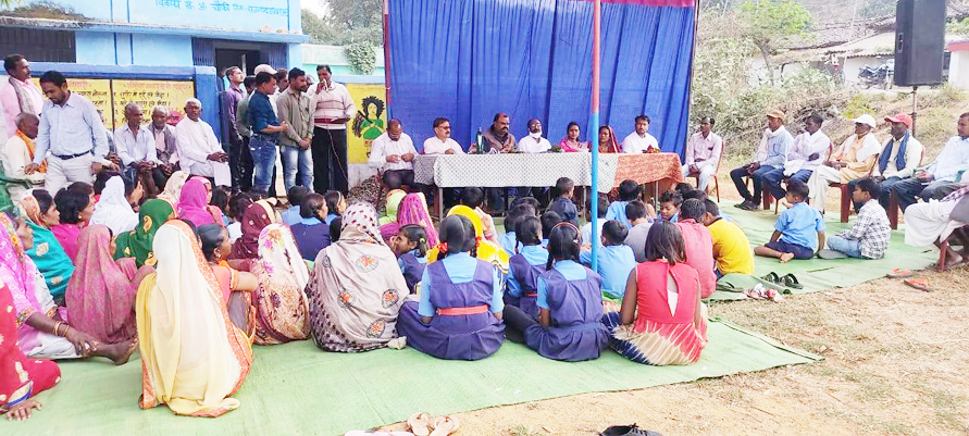 अम्बेडकर आधुनिक युग के महामानव-मानिकपुरी अम्बेडकर आधुनिक युग के महामानव-मानिकपुरी