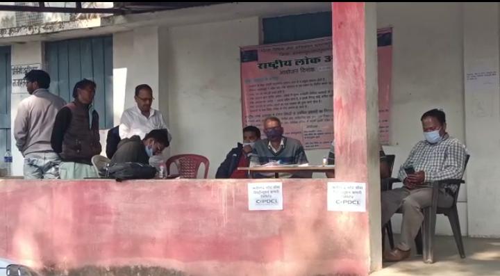 लोक अदालत में कई प्रकरणों का निपटारा