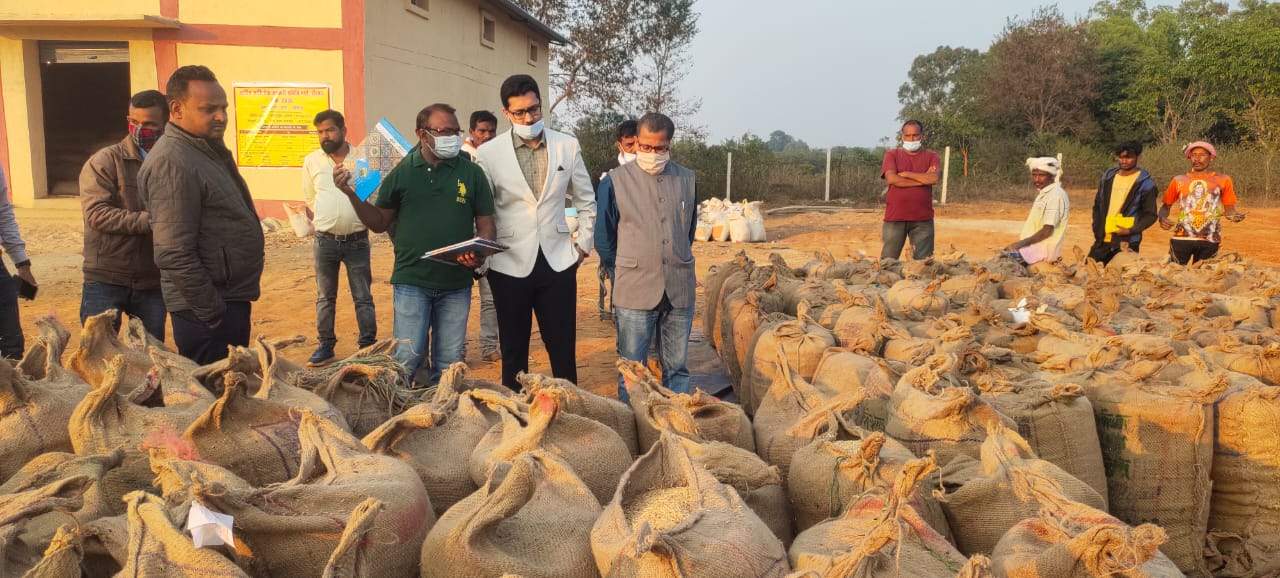 ज्यादा से ज्यादा लघु और सीमांत किसानों को टोकन जारी करने निर्देश