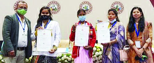 उप स्वा. केन्द्र खल्लारी को मिला सम्मान