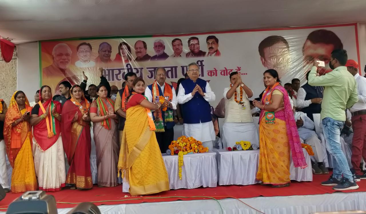 भूपेश के गढ़ में रमन ने भरी हुंकार, कहा-छत्तीसगढ़ में लूट का धंधा कर रही सरकार