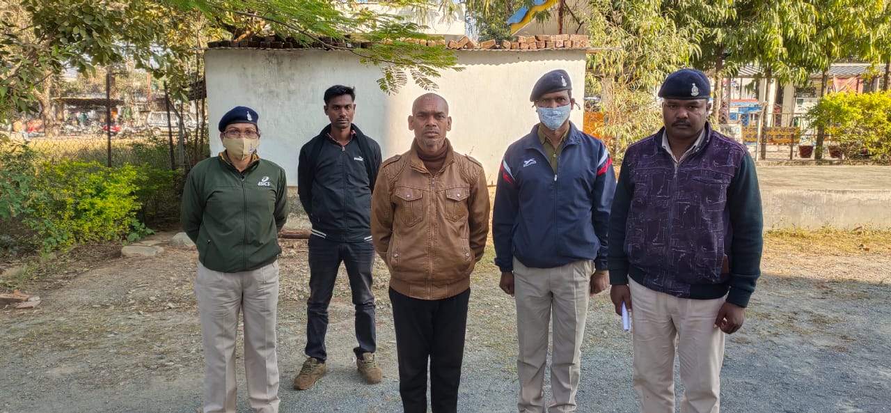 जमीन विवाद : भाई ही निकला हत्यारा