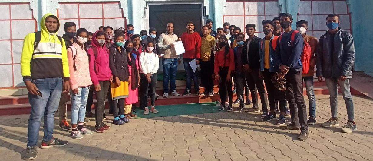 छात्रों को नामांकन फार्म भरने के लिए सात दिन का और समय