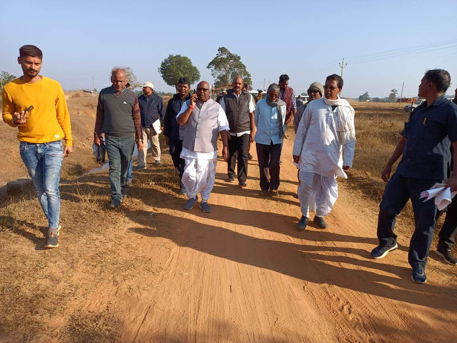 संसदीय सचिव चिंतामणि महाराज ने जनचौपाल लगा सुनी समस्याएं संसदीय सचिव चिंतामणि महाराज ने जनचौपाल लगा सुनी समस्याएं