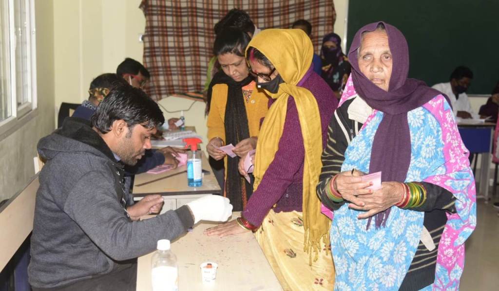 केवल 52.53 प्रतिशत मतदाताओं ने दिखाई पार्षद चुनने के लिए रुचि, 23 को होगा फैसला