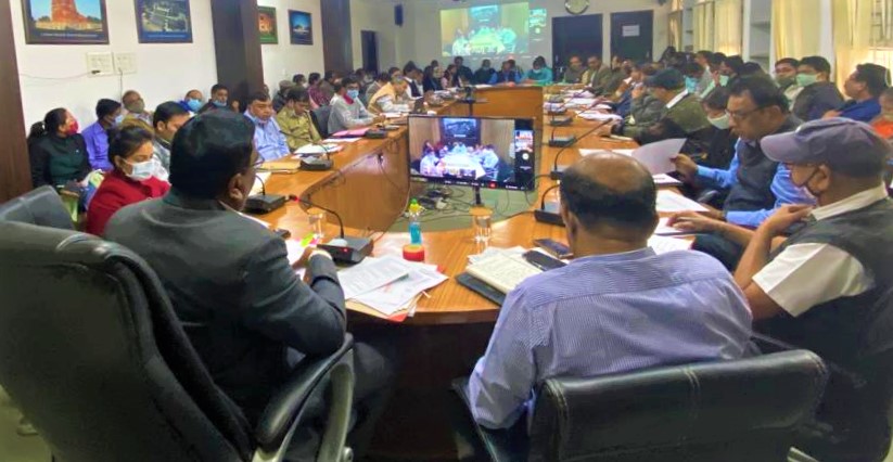 शीतलहर को देखते हुए रैन बसेरा और अलाव की व्यवस्था करें-कलेक्टर शीतलहर को देखते हुए रैन बसेरा और अलाव की व्यवस्था करें-कलेक्टर
