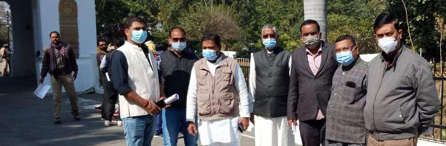 समिति प्रबंधकों की नियम विरुद्ध नियुक्ति व अनियमितता का आरोप