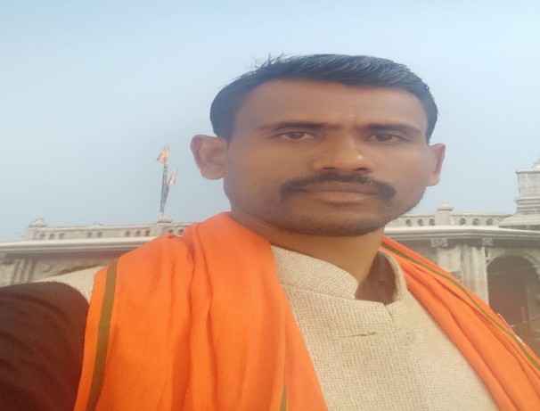 गरीब बुजुर्गों के लिए मुफ्त चारधाम यात्रा की मांग