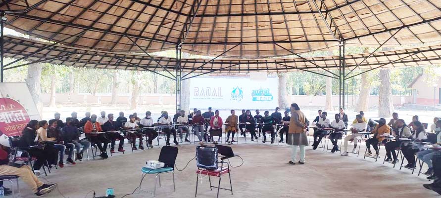 समाज की भलाई चाहने वालों को करना है मजबूत- कलेक्टर