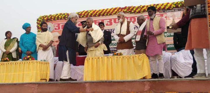 बजरंग मुनि को जम्मू-कश्मीर के उप राज्यपाल ने किया सम्मानित