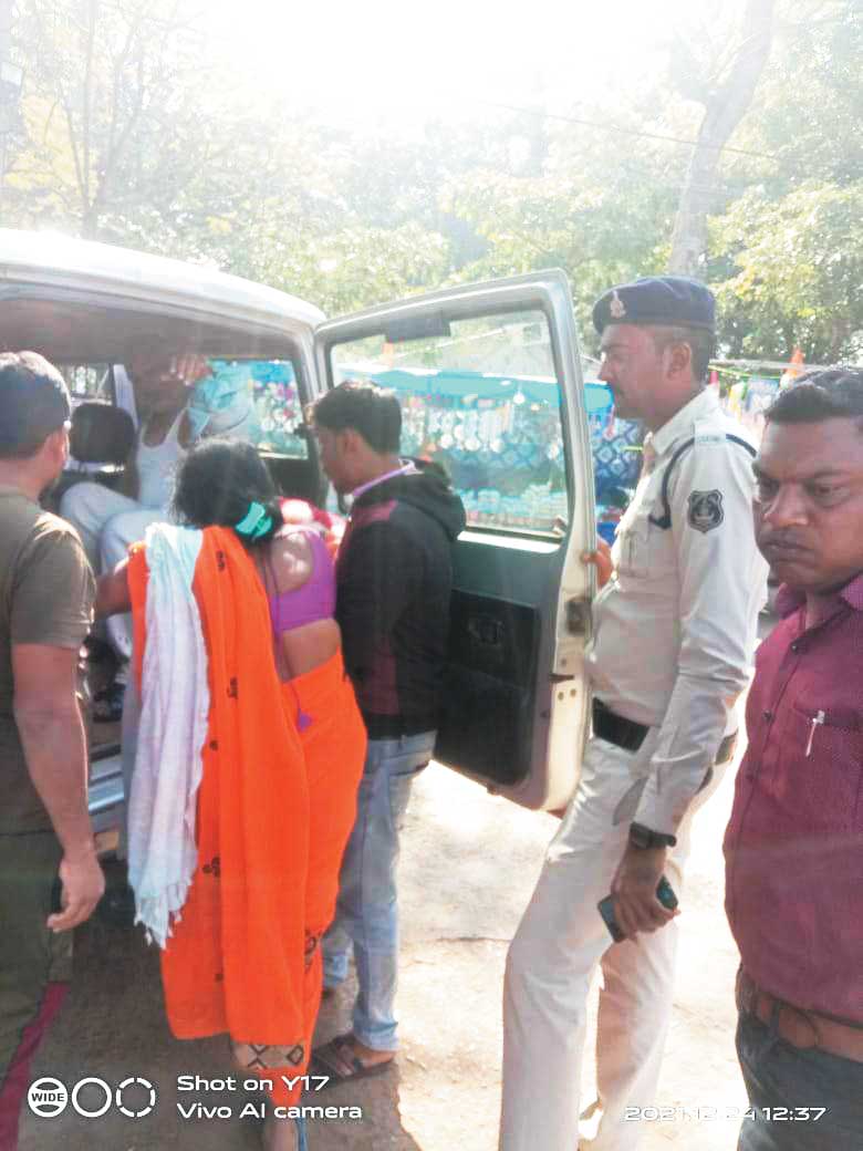 मधुमक्खी काटने से अधेड़ घायल मधुमक्खी काटने से अधेड़ घायल