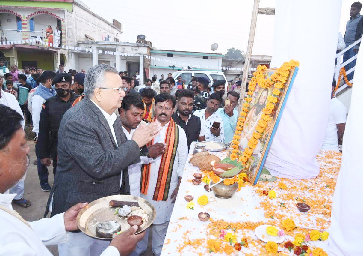 बाबा के आदर्शों को जन-जन तक पहुंचाएं-रमन बाबा के आदर्शों को जन-जन तक पहुंचाएं-रमन