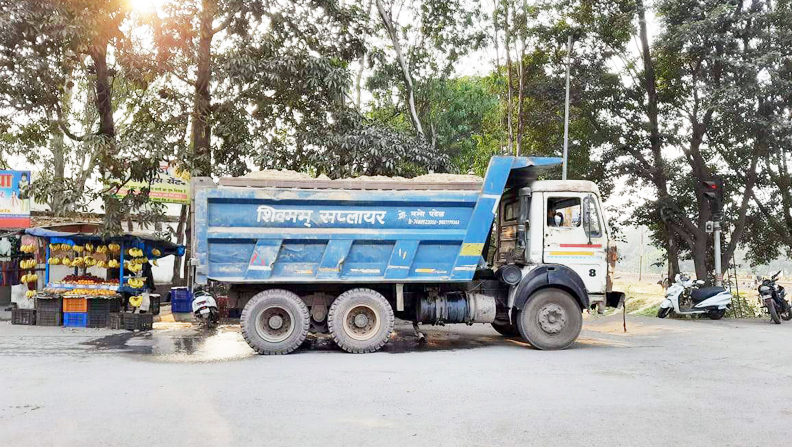प्राईवेट कॉलेजों को सेंटर न बनाने को लेकर रोष, ज्ञापन