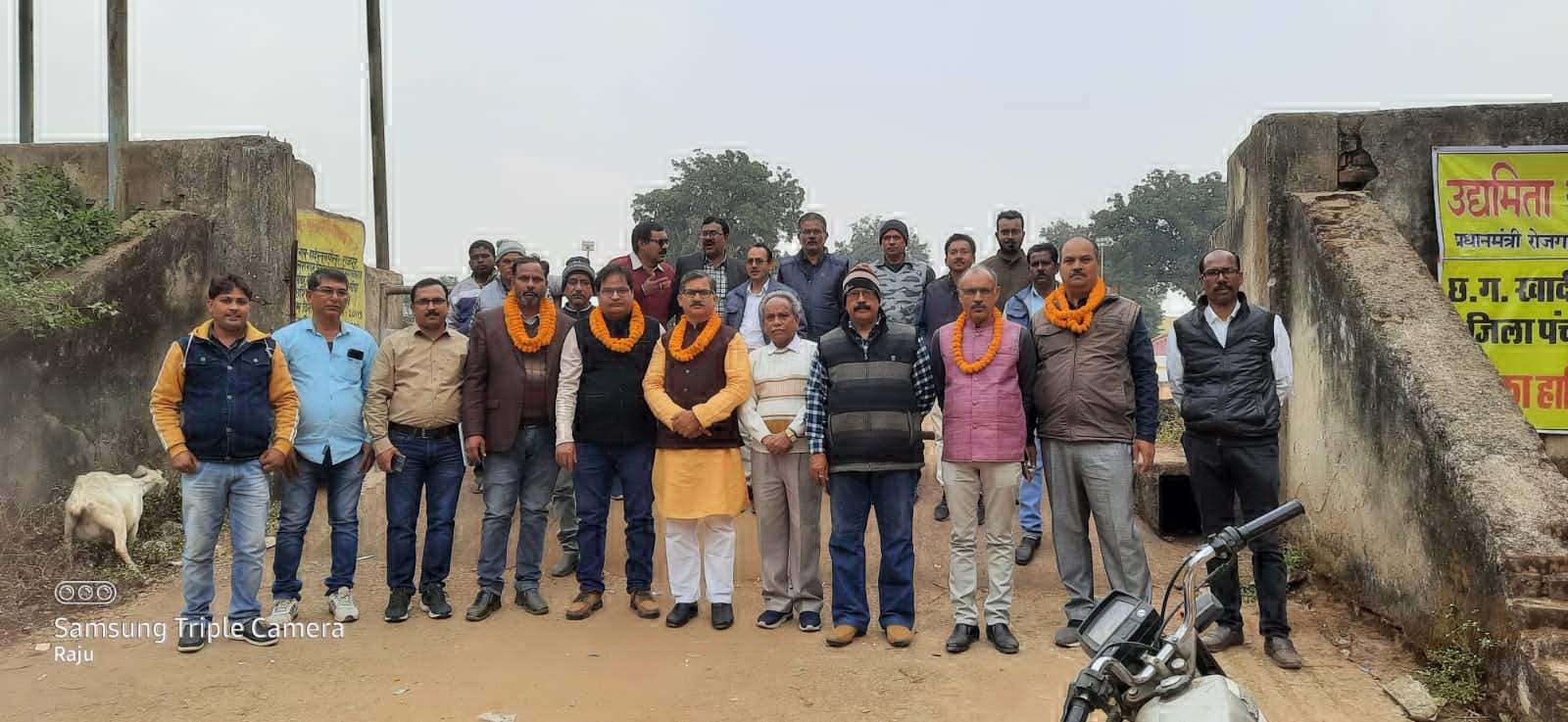 संतोष बलरामपुर-रामानुजगंज के लिपिक संघ जिलाध्यक्ष संतोष बलरामपुर-रामानुजगंज के लिपिक संघ जिलाध्यक्ष